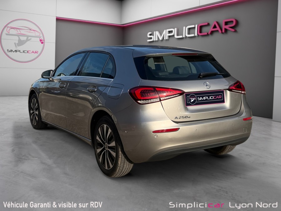 MERCEDES d'occasion CLASSE A A250 E BUSINESS LINE 8G-DCT de 2020 Lyon