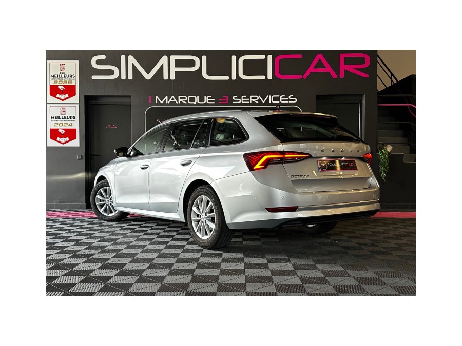 SKODA d'occasion OCTAVIA COMBI 2.0 TDI 116 BUISNESS DSG de 2022 Aix