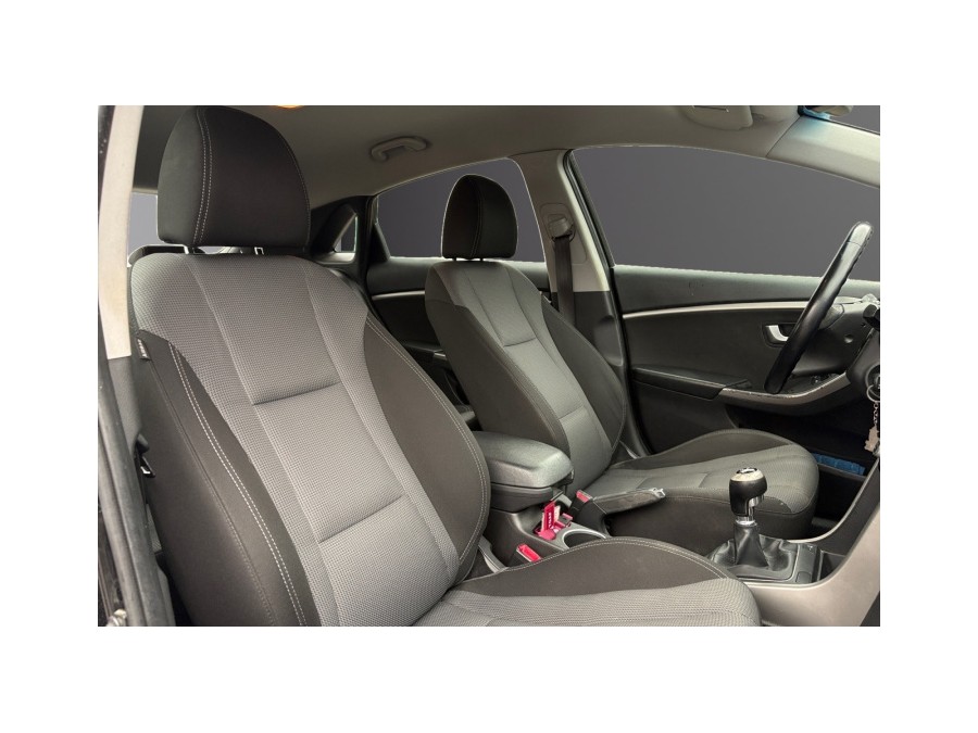 HYUNDAI d'occasion I30 1.6 CRDI 110 BLUE DRIVE EA SPORTS de 2015