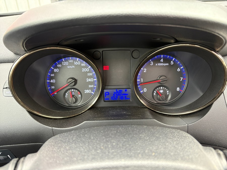 HYUNDAI d'occasion GENESIS 3.8 V6 PACK EXECUTIVE A de 2011 Brest (29)﻿