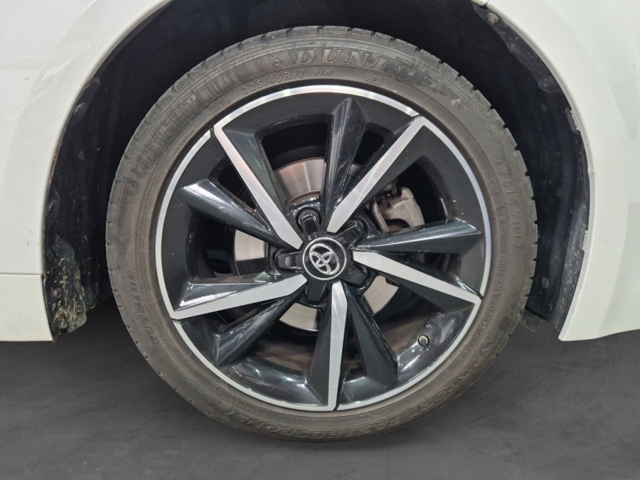 TOYOTA d'occasion COROLLA TS 122H DYNAMIC BUSINESS de 2019 Lyon Ouest