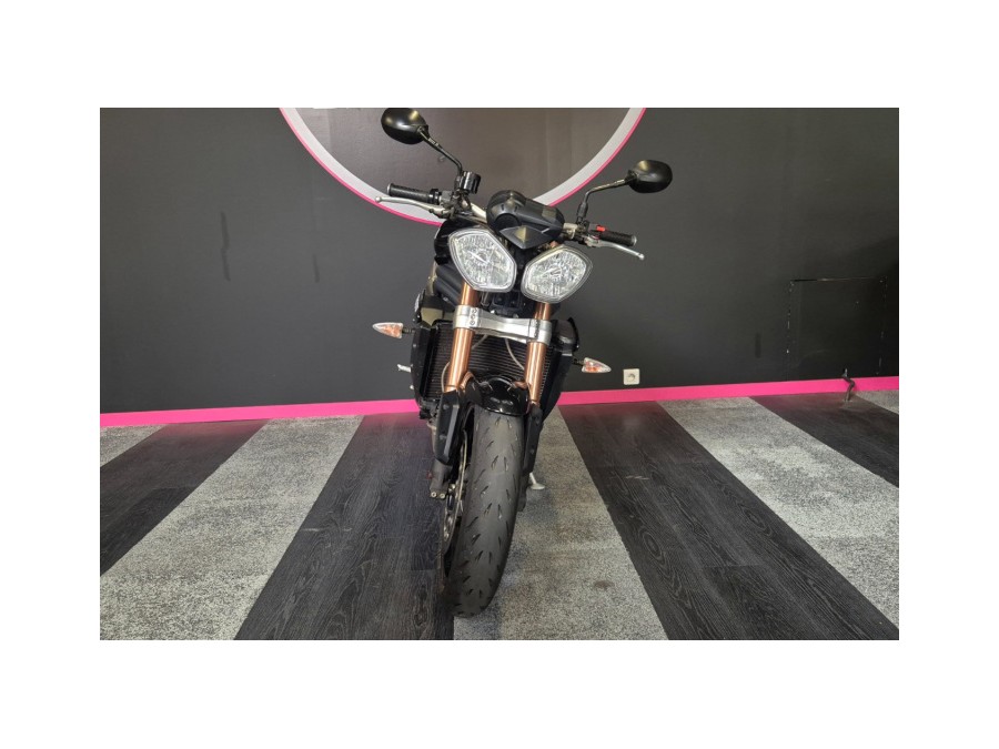 TRIUMPH d'occasion SPEED TRI SPEED TRIPLE de 2011 Lyon Ouest (69)﻿