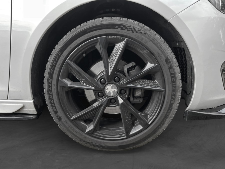 PEUGEOT d'occasion 308 1.2 PURE TECH 130 GT LINE EAT de 2015 Poitiers