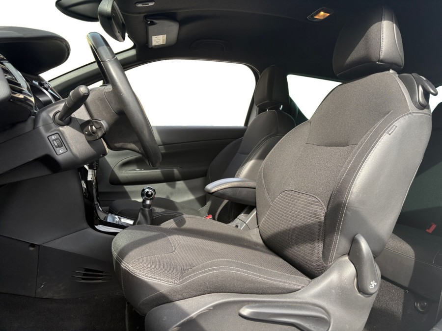 CITROEN d'occasion DS3 1.2 VTI 82 CHIC de 2014 Orgeval Verneuil (78)﻿