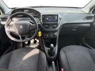 PEUGEOT d'occasion 208 1.2 PureTech 82ch BVM5 de 2017 Orgeval