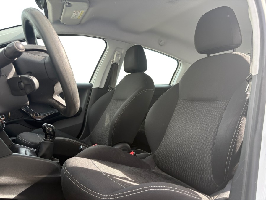 PEUGEOT d'occasion 208 1.2 PureTech 82ch BVM5 de 2017 Orgeval