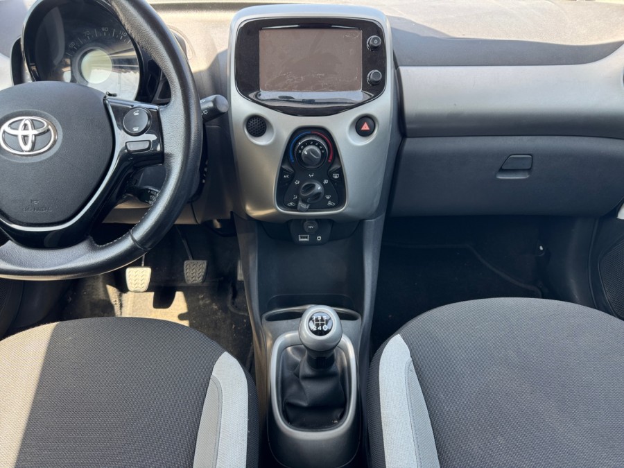 TOYOTA d'occasion AYGO 1.0 VVT-I 72 X-NIGHT PH2 de 2015 Limoges (87)﻿