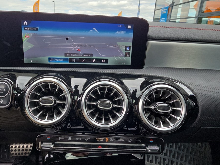 MERCEDES d'occasion CLASSE CLA II CLA 200 D AMG LINE 8G-DCT de 2022