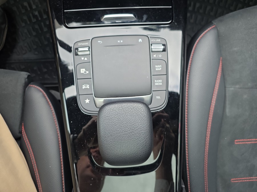 MERCEDES d'occasion CLASSE CLA II CLA 200 D AMG LINE 8G-DCT de 2022