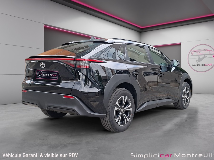 TOYOTA d'occasion BZ4X 204 PURE  2WD 11KW de 2025 Montreuil (93)﻿