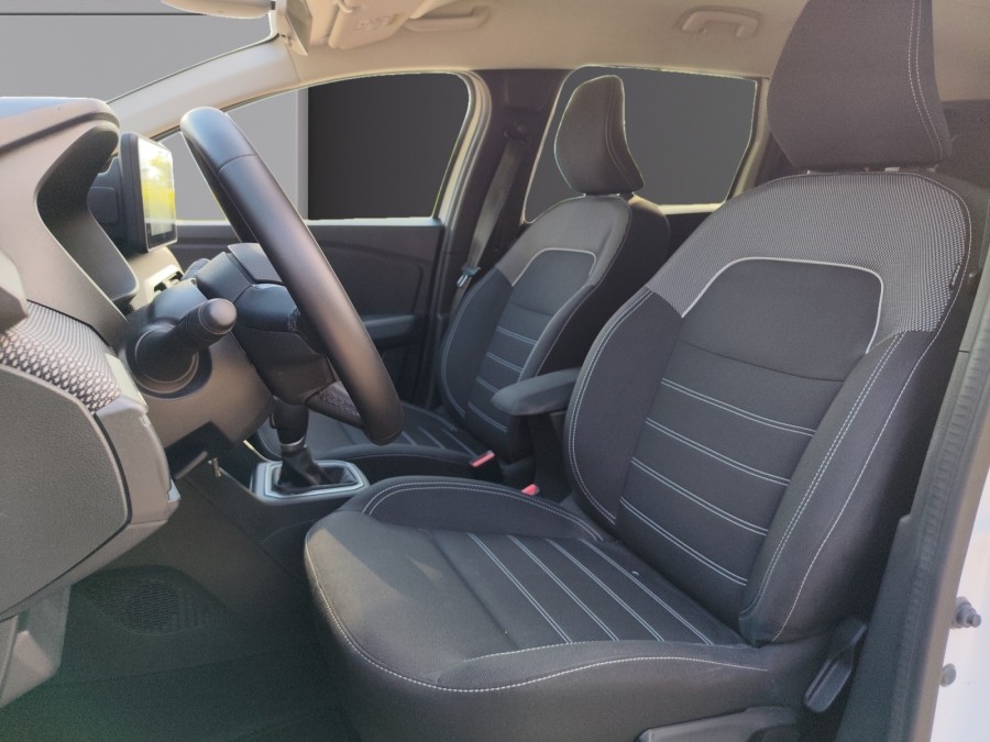 DACIA d'occasion JOGGER 1.6 HYBRID 140 EXPRESSION de 2024 Perpignan