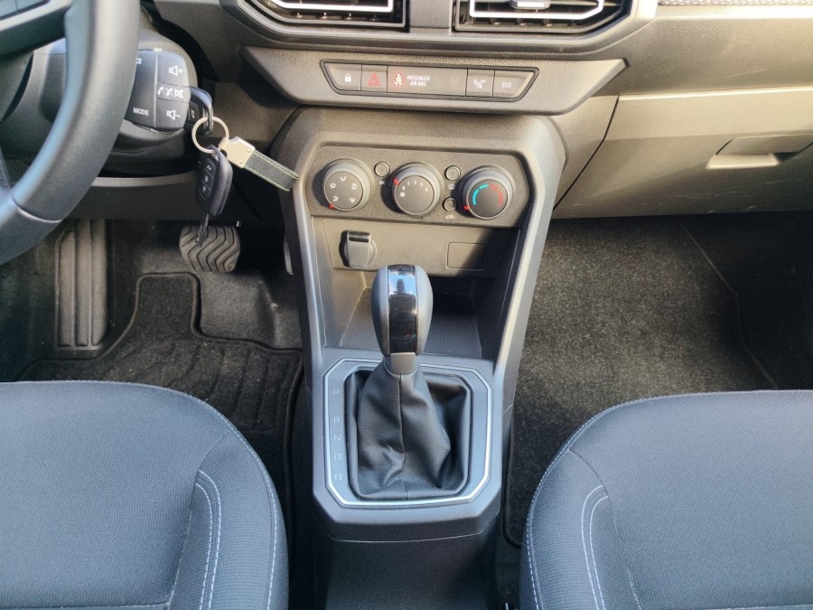 DACIA d'occasion JOGGER 1.6 HYBRID 140 EXPRESSION de 2024 Perpignan