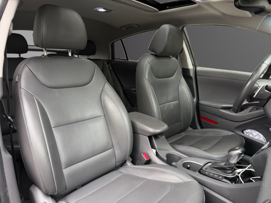 HYUNDAI d'occasion IONIQ HYBRID EXECUTIVE DCT de 2019 Montreuil (93)﻿