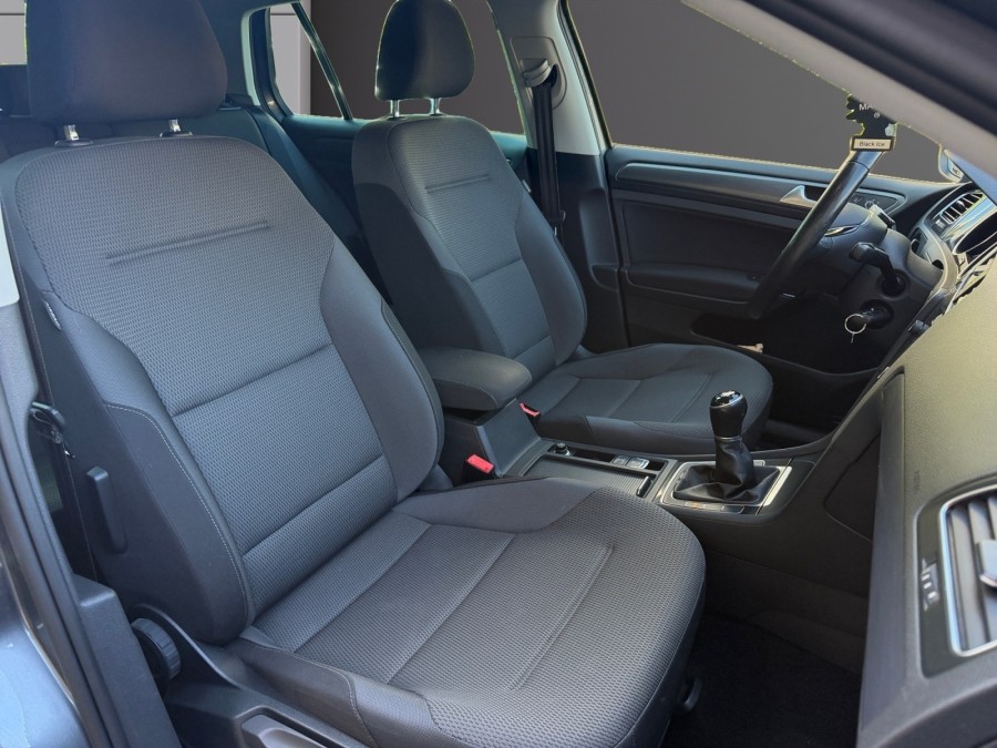 VOLKSWAGEN d'occasion GOLF 1.6 TDI 115 TRENDLINE BUSINESS de 2017