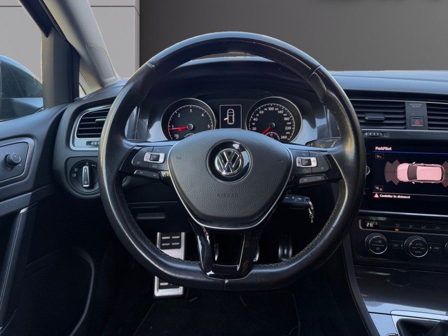 VOLKSWAGEN d'occasion GOLF 1.6 TDI 115 TRENDLINE BUSINESS de 2017