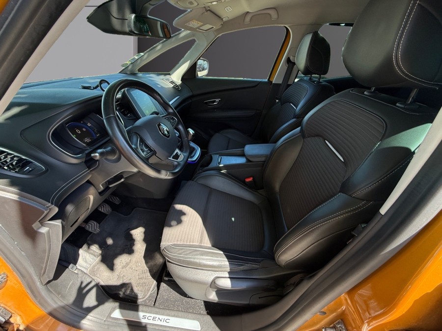 RENAULT d'occasion SCENIC 1.5 DCI 110 INTENS de 2016 Salon de