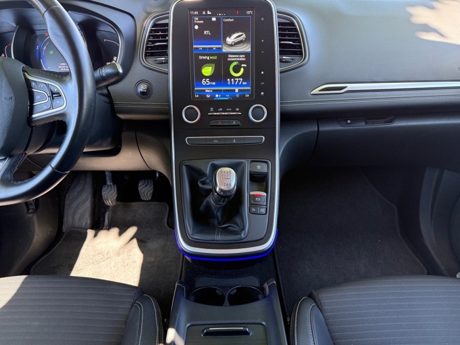 RENAULT d'occasion SCENIC 1.5 DCI 110 INTENS de 2016 Salon de