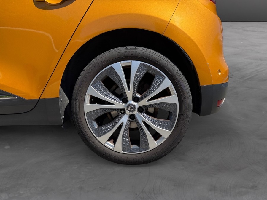 RENAULT d'occasion SCENIC 1.5 DCI 110 INTENS de 2016 Salon de