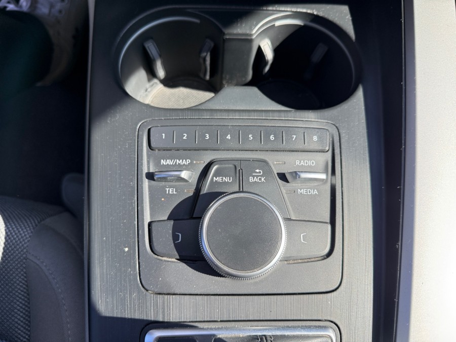 AUDI d'occasion A4 2.0 TDI 190 S TRONIC de 2016 Carcassonne (11)﻿