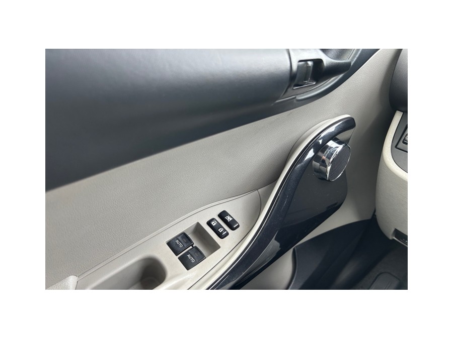 TOYOTA d'occasion IQ 1.3 100 VVT-I ICONIC PACK MULTIDRIVE de 2014