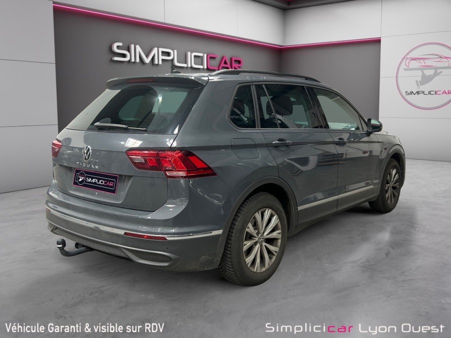 VOLKSWAGEN d'occasion TIGUAN 2.0 TDI 150 4X2 DSG PH2 de 2022 Lyon