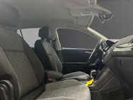 VOLKSWAGEN d'occasion TIGUAN 2.0 TDI 150 4X2 DSG PH2 de 2022 Lyon