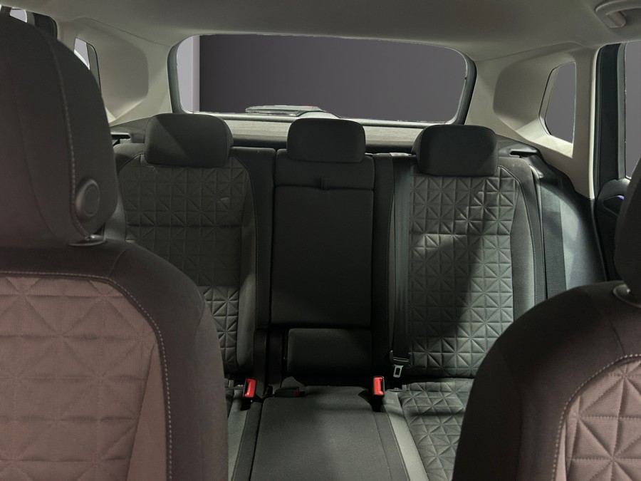 VOLKSWAGEN d'occasion TIGUAN 2.0 TDI 150 4X2 DSG PH2 de 2022 Lyon