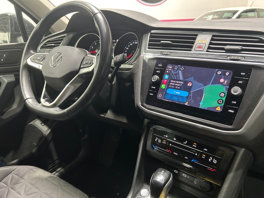 VOLKSWAGEN d'occasion TIGUAN 2.0 TDI 150 4X2 DSG PH2 de 2022 Lyon