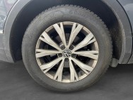 VOLKSWAGEN d'occasion TIGUAN 2.0 TDI 150 4X2 DSG PH2 de 2022 Lyon