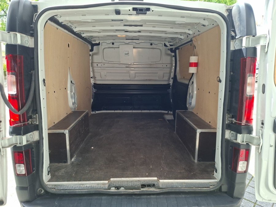 RENAULT d'occasion TRAFIC L1H1 1000 2.0 dCi 16V 120 cv de 2021
