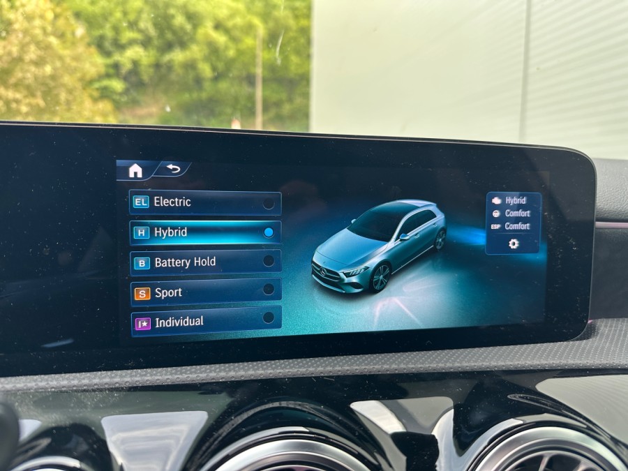 MERCEDES d'occasion CLASSE A IV A250 E EDITION 140 de 2024 Vienne