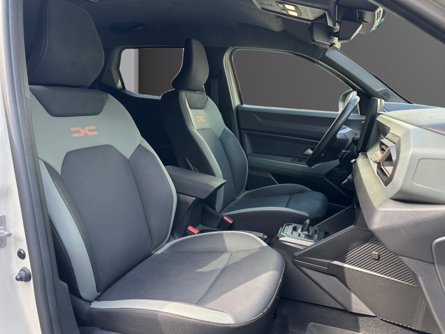 DACIA d'occasion DUSTER 1.6 HYBRID 140 EXTREME de 2024 Vienne (38)﻿