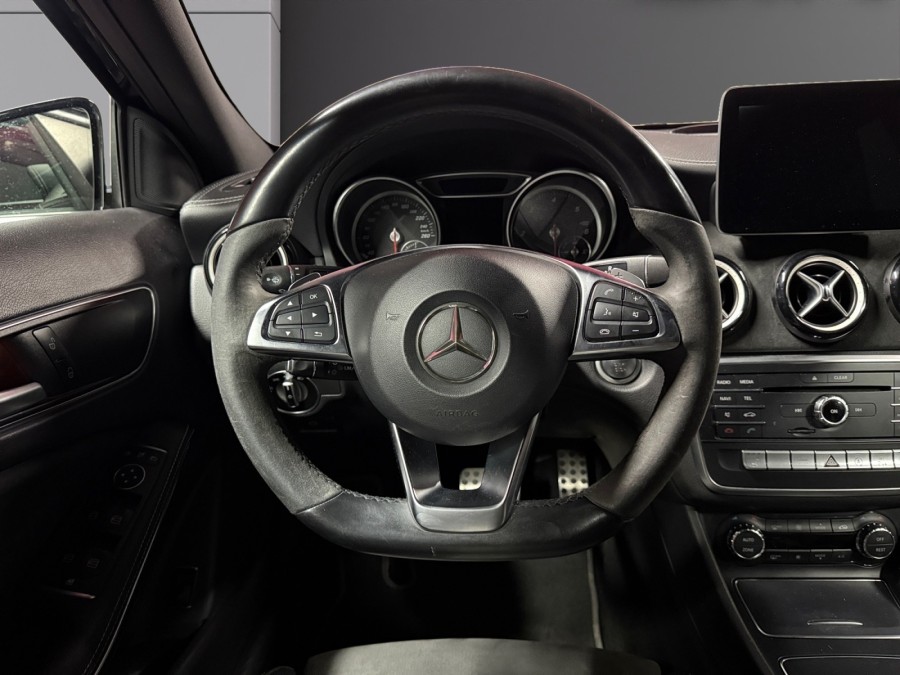 MERCEDES d'occasion CLASSE GLA GLA 200 D STARLIGHT EDITION de 2017