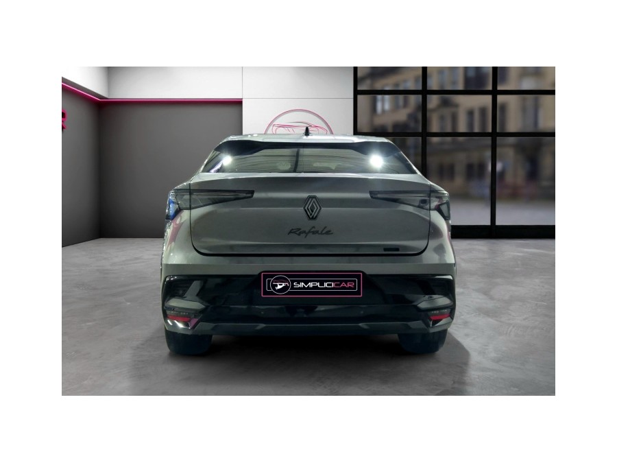 RENAULT d'occasion RAFALE 1.2 E-TECH 200 ESPRIT ALPINE de 2024 Lyon