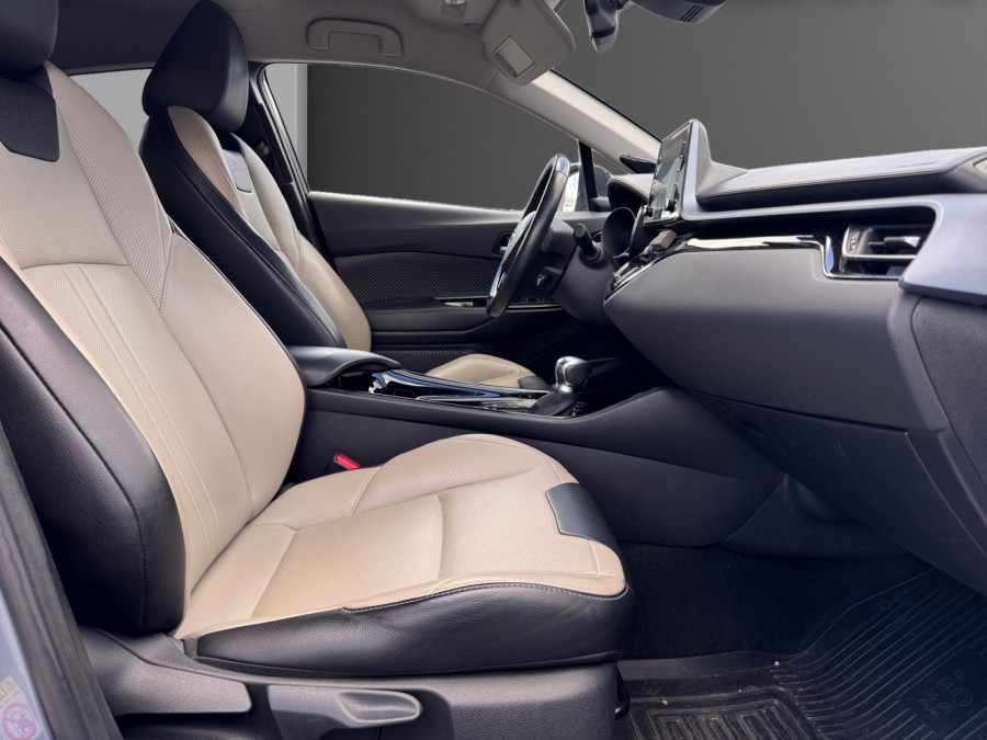 TOYOTA d'occasion C-HR 2.0 184H COLLECTION de 2020 Beaune (21)﻿