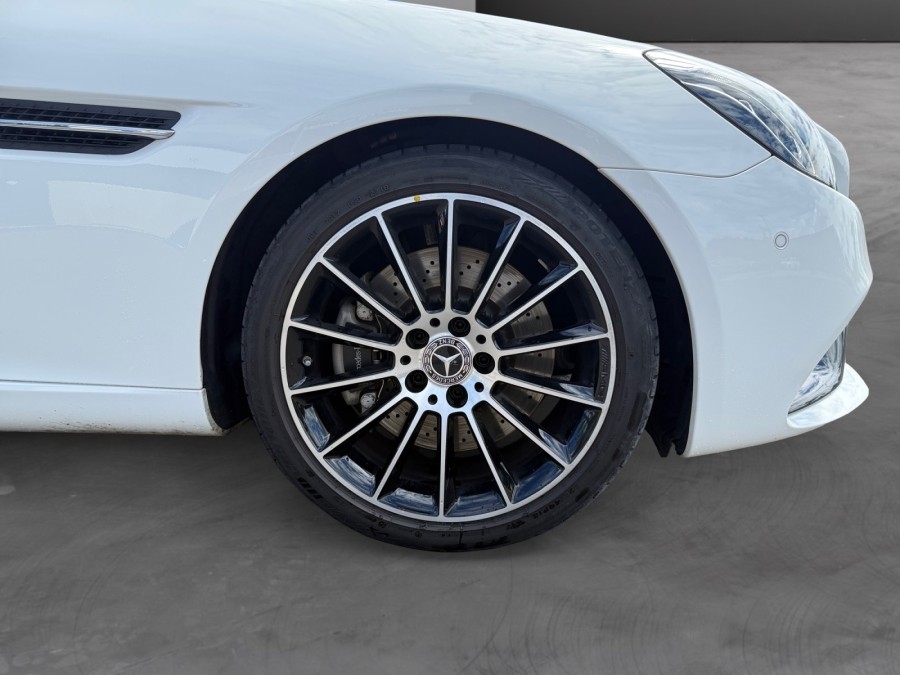 MERCEDES d'occasion CLASSE SLC 200 AMG LINE de 2019 Salon de Provence