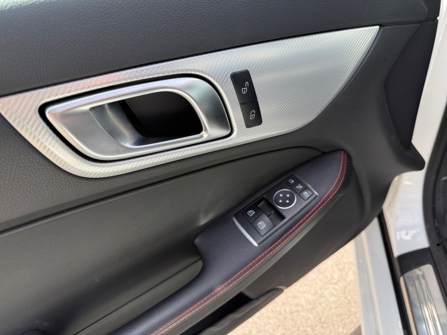 MERCEDES d'occasion CLASSE SLC 200 AMG LINE de 2019 Salon de Provence
