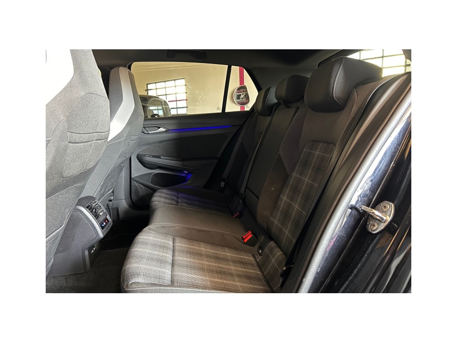 VOLKSWAGEN d'occasion GOLF 2.0 TDI 200 GTD DSG de 2023 Aix Les Bains