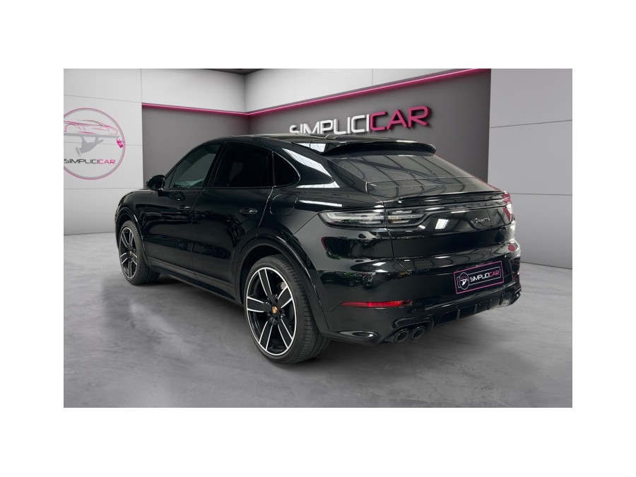 PORSCHE d'occasion CAYENNE 3.0 E-HYBRID 462 de 2022 Lyon Ouest (69)﻿