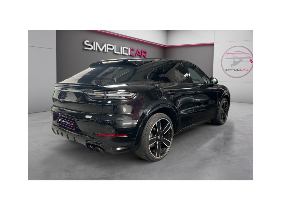 PORSCHE d'occasion CAYENNE 3.0 E-HYBRID 462 de 2022 Lyon Ouest (69)﻿