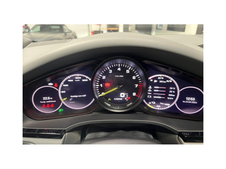 PORSCHE d'occasion CAYENNE 3.0 E-HYBRID 462 de 2022 Lyon Ouest (69)﻿