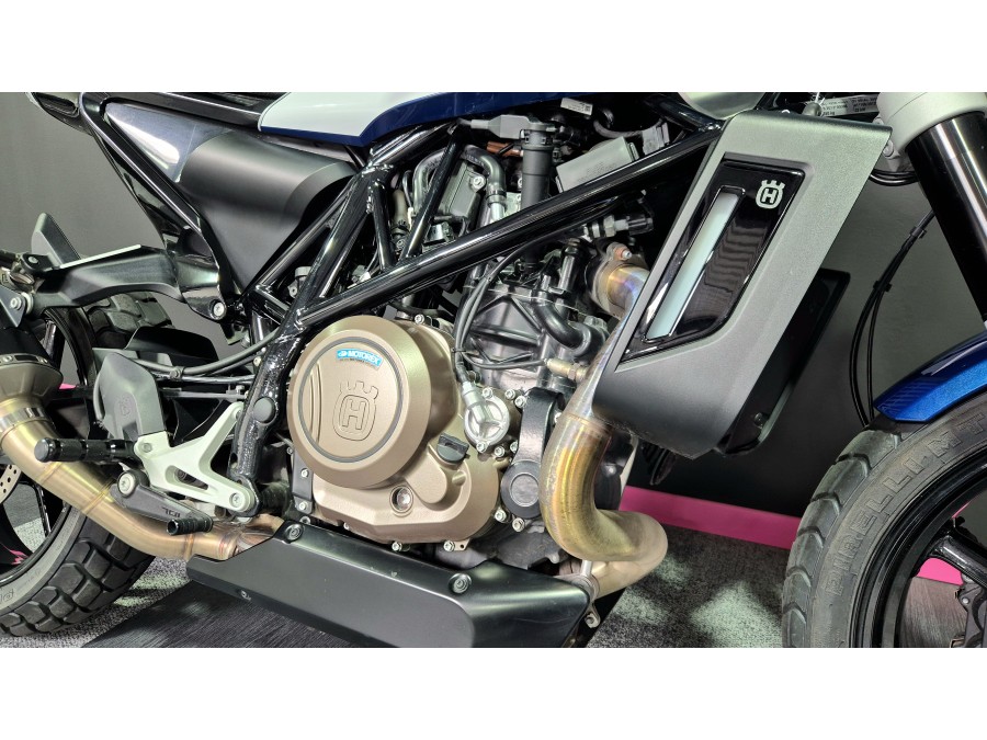 HUSQVARNA d'occasion 701 SVART 701 de 2021 Lyon Ouest (69)﻿