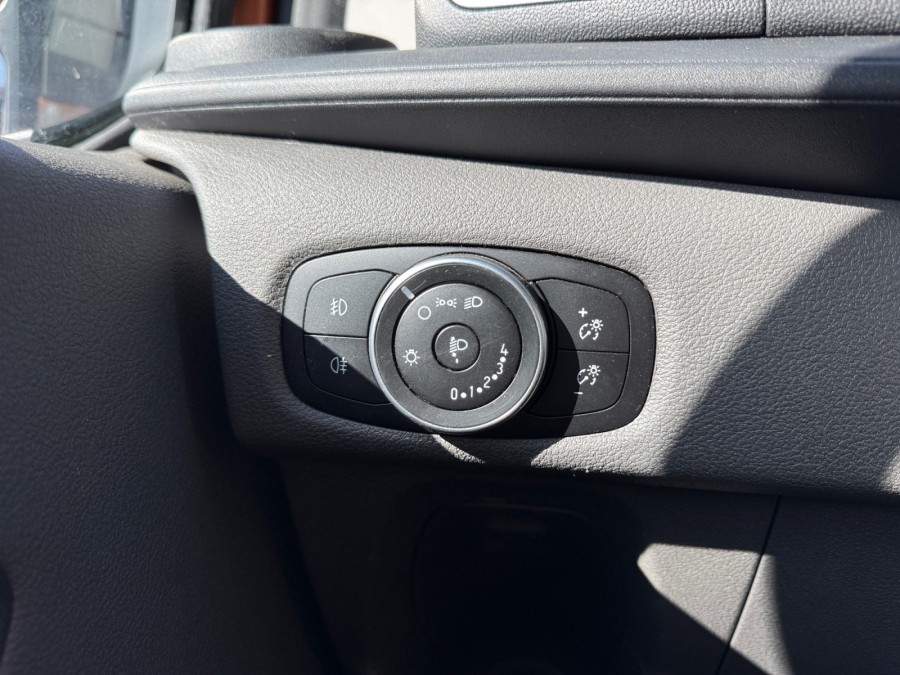 FORD d'occasion TRANSIT CUSTOM CA 320 L2H1 2.0 ECOBLUE 130 TREND