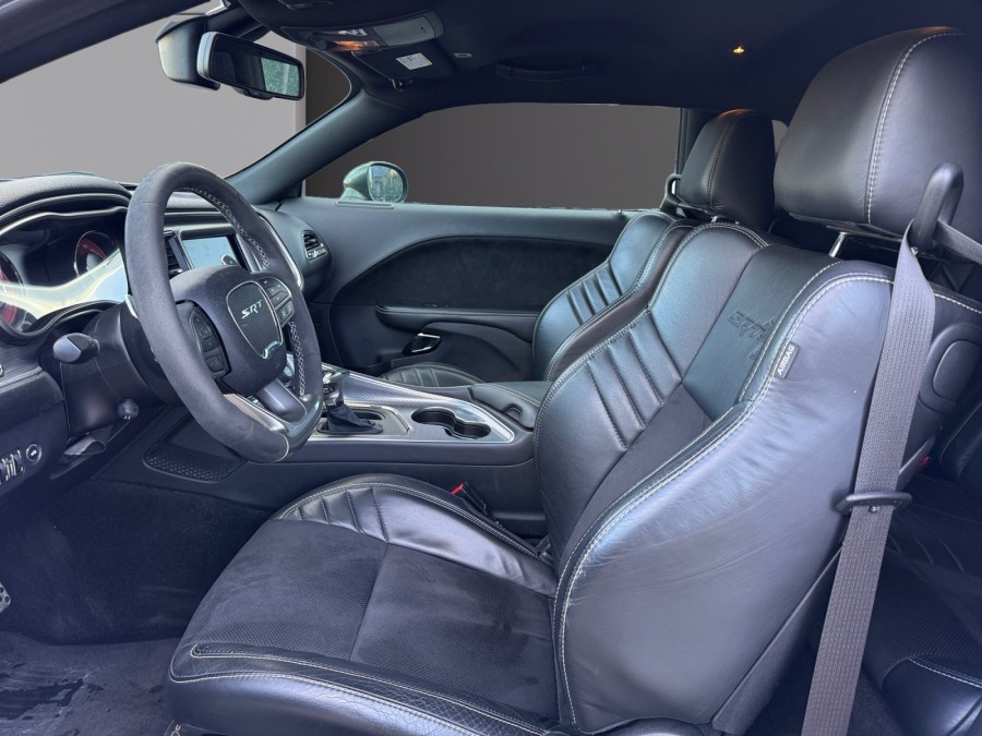 DODGE d'occasion CHALLENGER 6.2 V8 717 de 2018 Carcassonne (11)﻿
