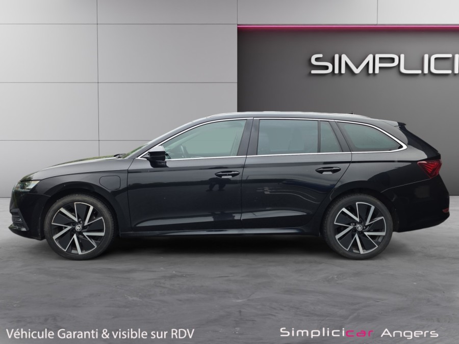 SKODA d'occasion OCTAVIA COMBI 1.4 TSI PHEV 204 SPORTLINE DSG de 2021
