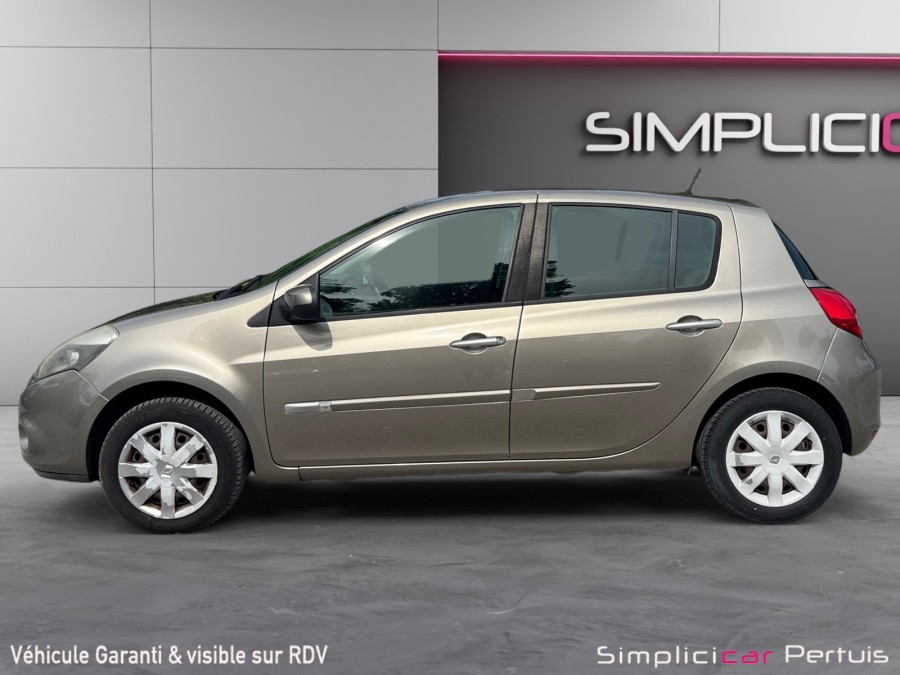 RENAULT d'occasion CLIO CONFORT EXPRESSION 1.5DCI 85 de 2011 Pertuis