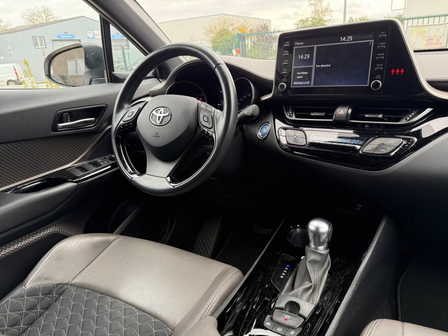 TOYOTA d'occasion C-HR 1.8 122H DISTINCTIVE de 2021 Poitiers (86)﻿