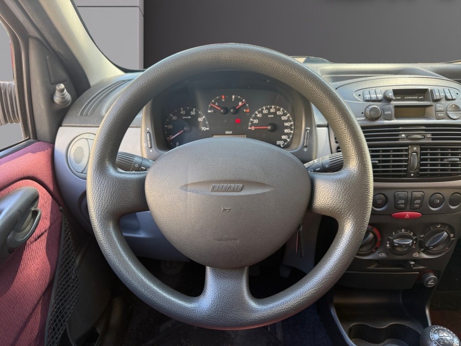 FIAT d'occasion PUNTO 60 de 2000 Cannes (06)﻿