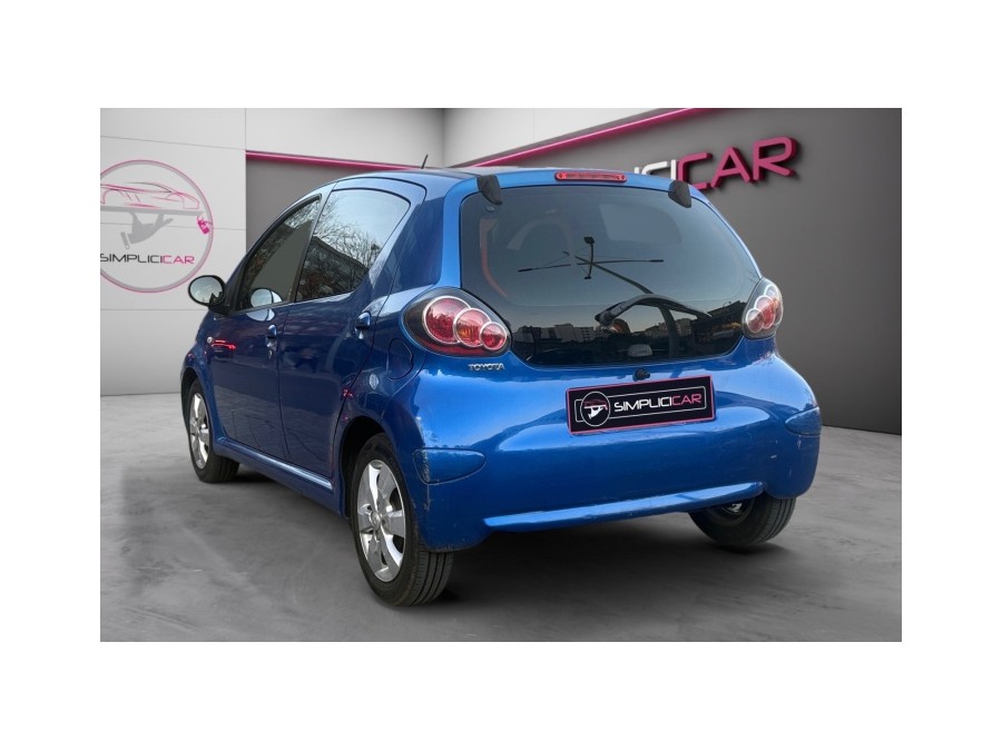 TOYOTA d'occasion AYGO 1.0 VVT-I 72 X-NIGHT PH2 de 2010 Montreuil
