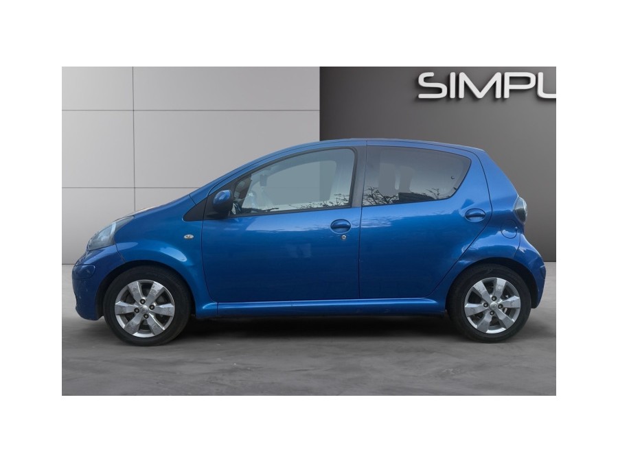 TOYOTA d'occasion AYGO 1.0 VVT-I 72 X-NIGHT PH2 de 2010 Montreuil